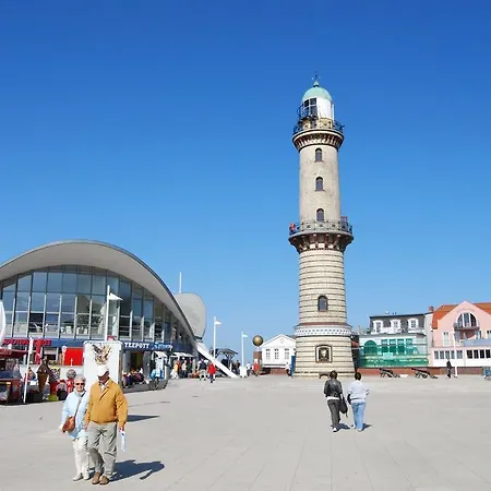 Warnemuende L 公寓 *
